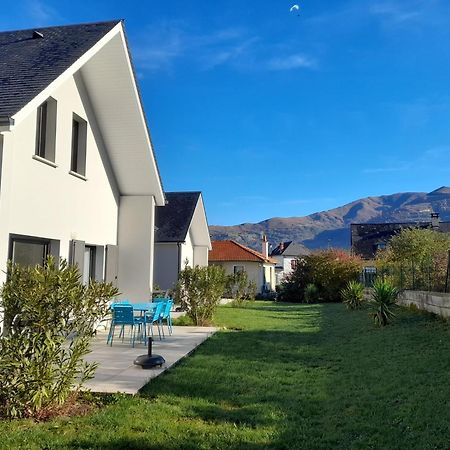 Gite Les Lys Fleurs Des Pyrenees Argelès-Gazost Exteriér fotografie